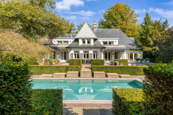 Exclusieve villa te koop in Brasschaat – Zegersdreef